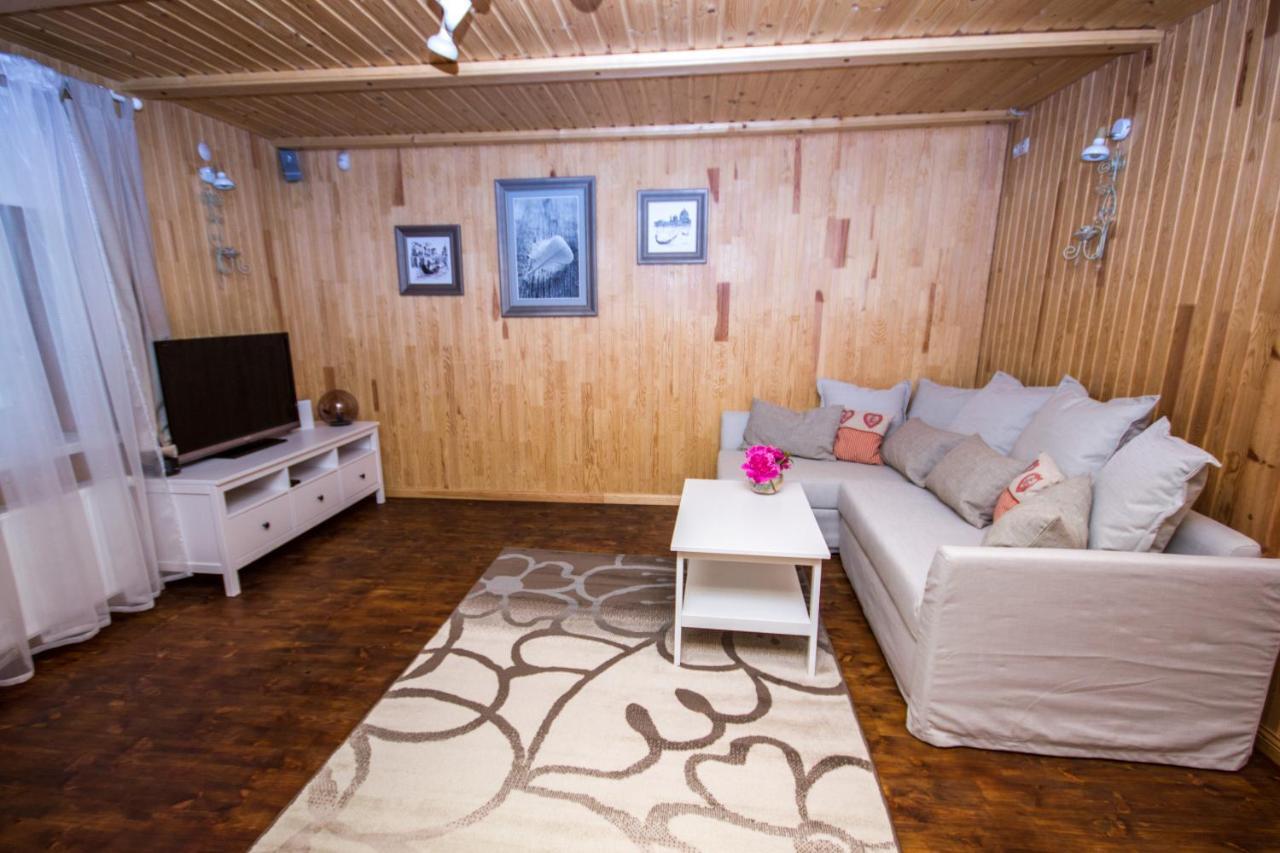 Flower Apartment Windawa Zewnętrze zdjęcie